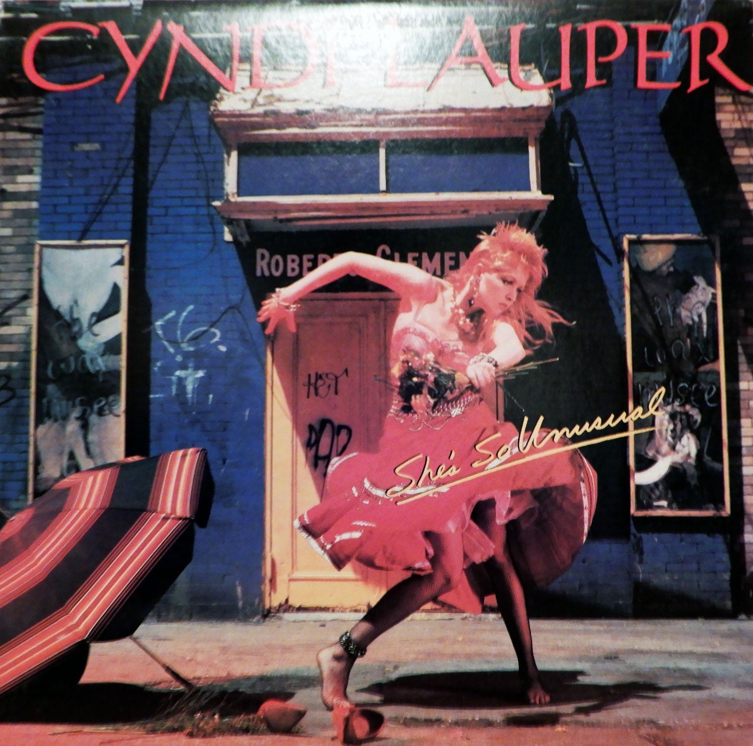 盤質A  Cyndi Lauper  She's So Unusual Amazon.com: She's So Unusual: CDs & Vinyl